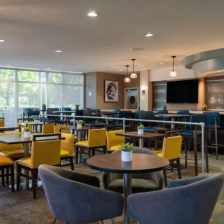 Wyndham Noblesville-3